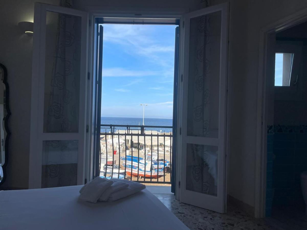 Hotel La Camera Sul Porto Marettimo Exteriér fotografie