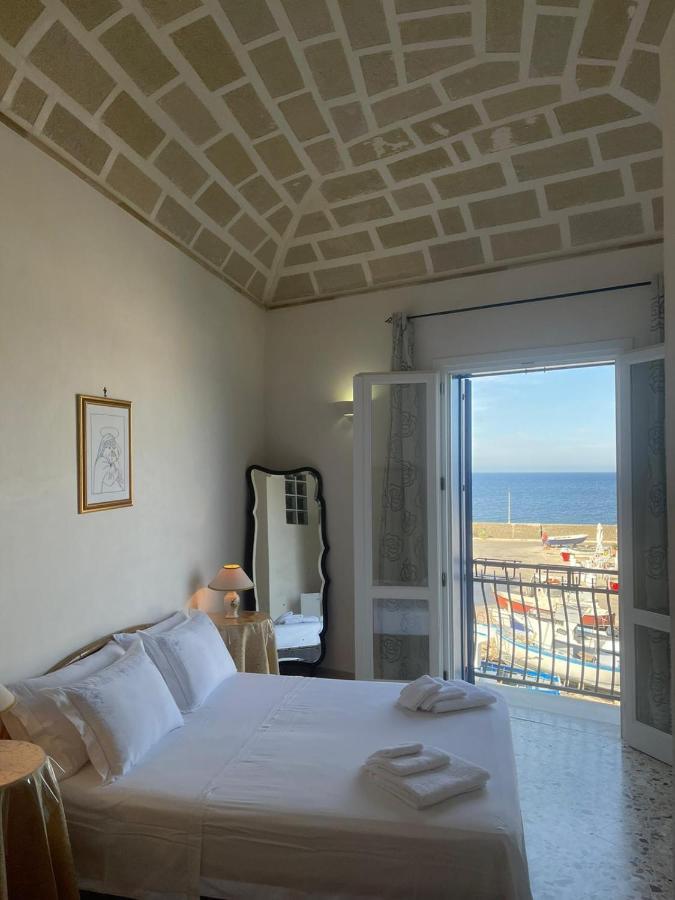 Hotel La Camera Sul Porto Marettimo Exteriér fotografie